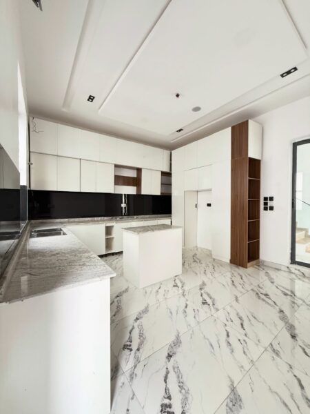 House for sale in Lagos