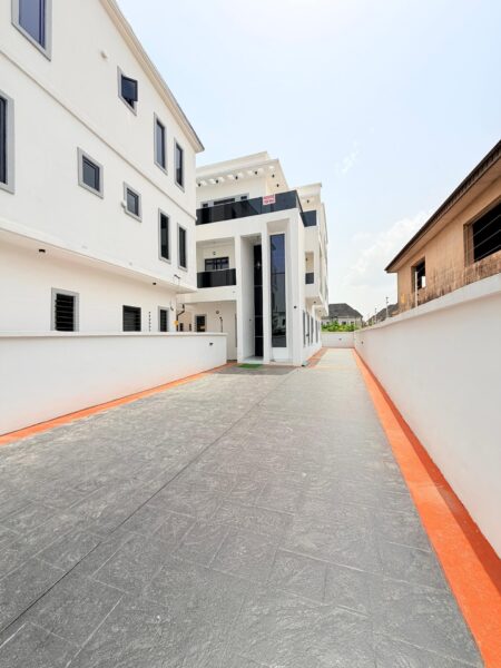 Duplex for sale in Isheri