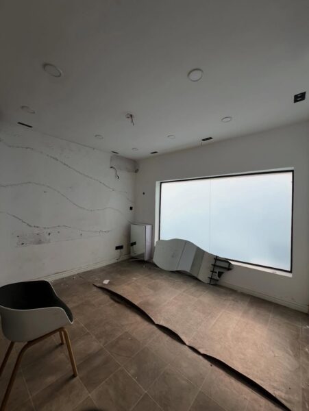 Office/Shop for rent in Lagos