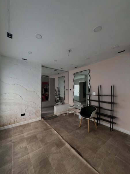 Office/Shop for rent in Lagos