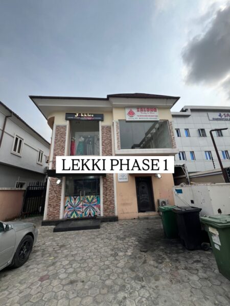 Office/Shop for rent in Lekki