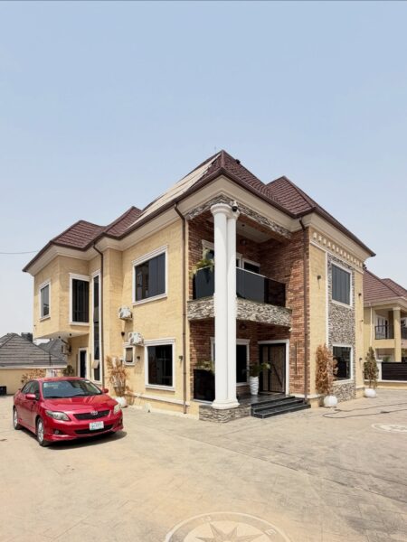 House for sale in Gaduwa