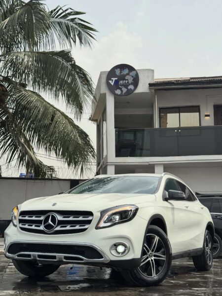 2016 Mercedes-Benz GLA 250 for Sale in Nigeria | Luxury Compact SUV
