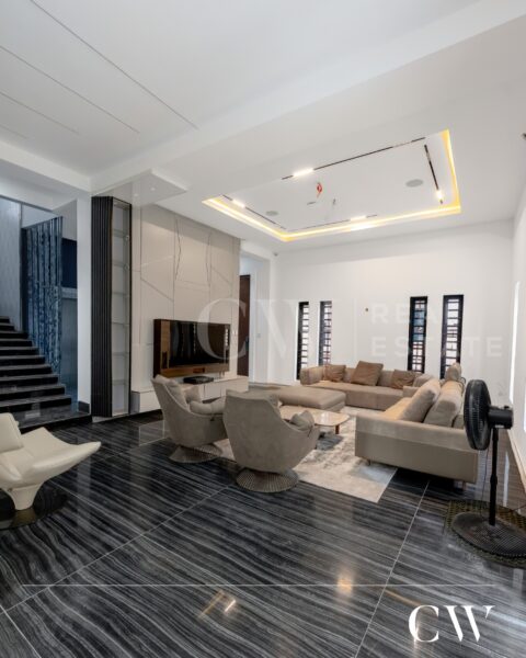 Luxury 5-Bedroom Fully Detached Smart Home for Sale in Ikoyi, Lagos (With Pool, Elevator & Rooftop Terrace)