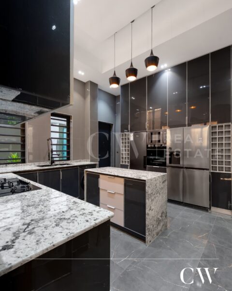 Luxury 5-Bedroom Fully Detached Smart Home for Sale in Ikoyi, Lagos (With Pool, Elevator & Rooftop Terrace)