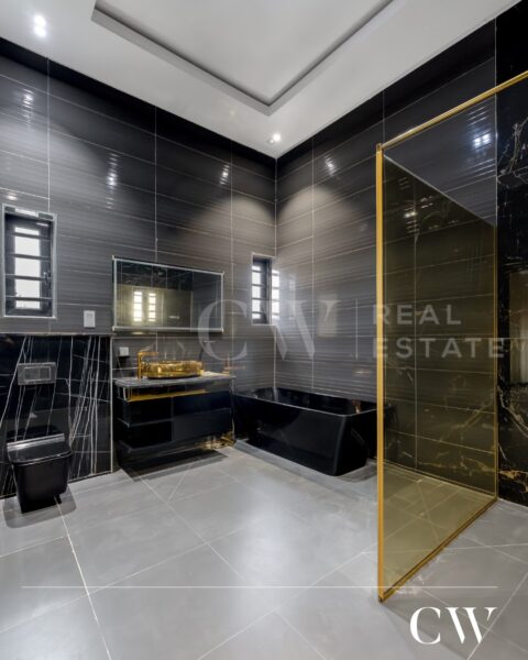 Luxury 5-Bedroom Fully Detached Smart Home for Sale in Ikoyi, Lagos (With Pool, Elevator & Rooftop Terrace)