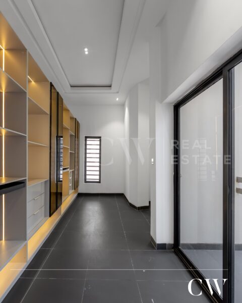 Luxury 5-Bedroom Fully Detached Smart Home for Sale in Ikoyi, Lagos (With Pool, Elevator & Rooftop Terrace)