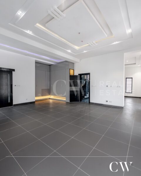 Luxury 5-Bedroom Fully Detached Smart Home for Sale in Ikoyi, Lagos (With Pool, Elevator & Rooftop Terrace)