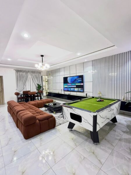 Luxury 3 Bedroom Shortlet Apartment in Jahi Abuja – Fully Furnished Short Stay Rental