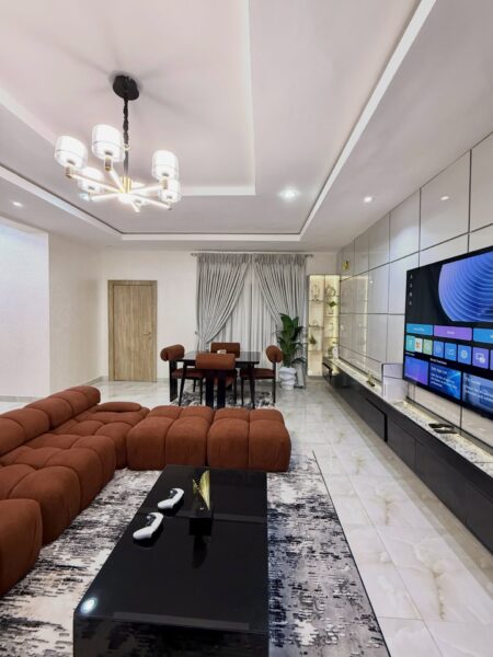 Luxury 3 Bedroom Shortlet Apartment in Jahi Abuja – Fully Furnished Short Stay Rental