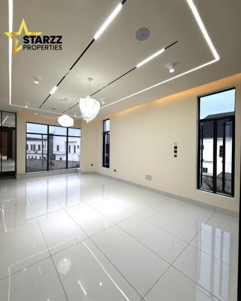 Luxury 5 Bedroom Detached House with Swimming Pool for Sale in Orchid, Lekki