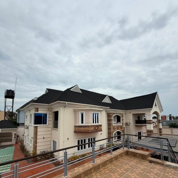 Fully Furnished 5 Bedroom Duplex with BQ for Rent in Bodija, Ibadan
