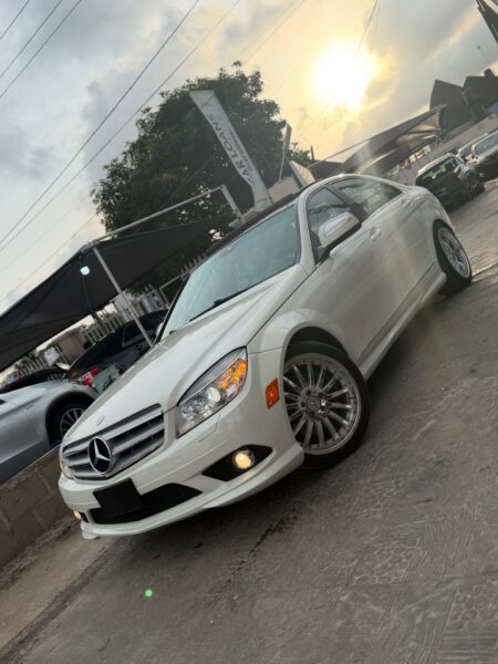 2008 Mercedes-Benz C350 (Foreign Used) – Accident Free, Low Mileage