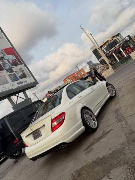 2008 Mercedes-Benz C350 (Foreign Used) – Accident Free, Low Mileage