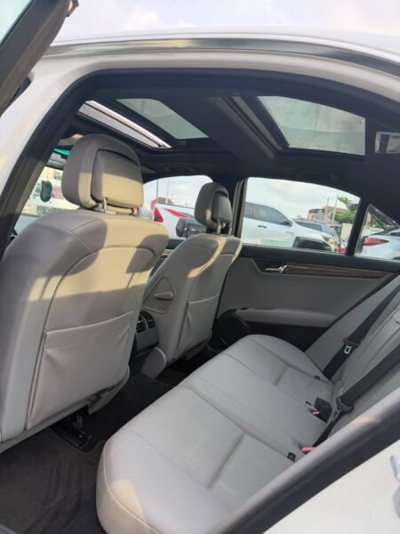 2008 Mercedes-Benz C350 (Foreign Used) – Accident Free, Low Mileage
