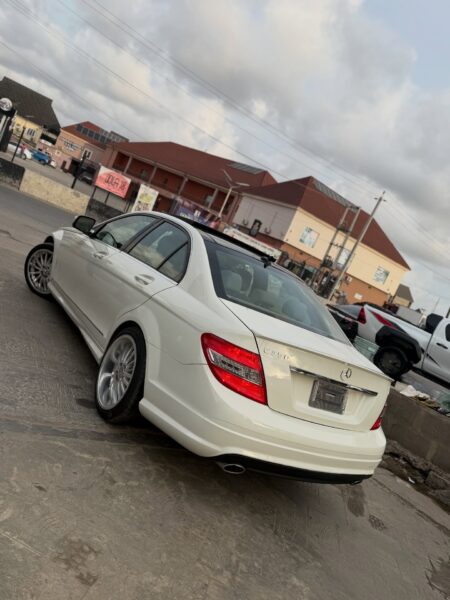 2008 Mercedes-Benz C350 (Foreign Used) – Accident Free, Low Mileage