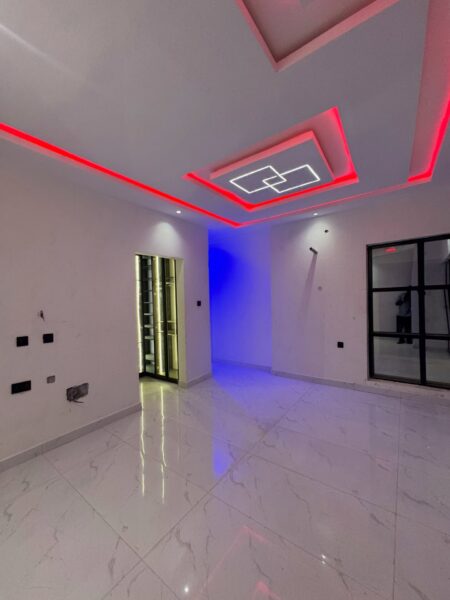 4 Bedroom Duplex for Sale in Alakahia Port Harcourt | Luxury Home with CCTV & Fitted Kitchen