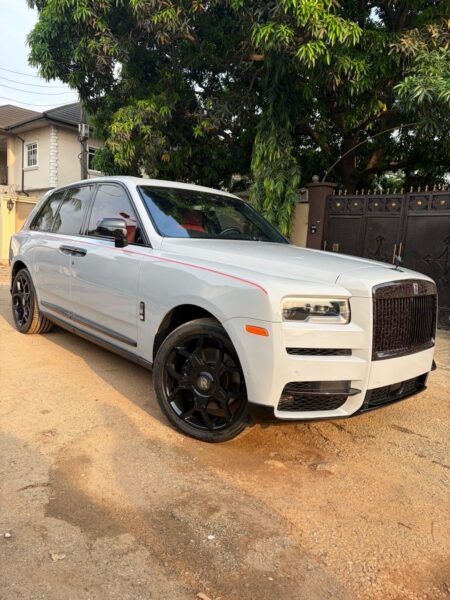 2022 Rolls-Royce Phantom for Sale in Nigeria – Ultra Luxury Sedan (Foreign Used)