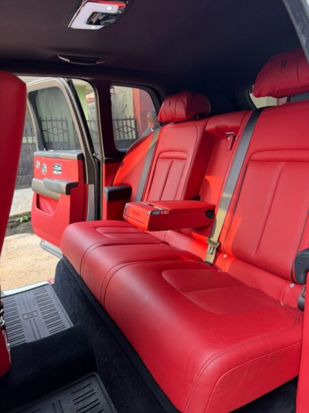 2022 Rolls-Royce Phantom for Sale in Nigeria – Ultra Luxury Sedan (Foreign Used)