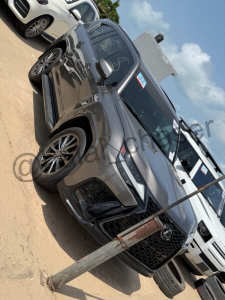 Foreign Used Lexus LX 600 F-Sport 2023/2024 for Sale in Abuja – Low Mileage Luxury SUV