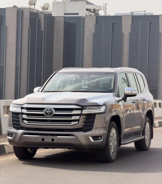 Brand New Toyota Land Cruiser LC300 VX 2024 for Sale in Abuja – Luxury SUV