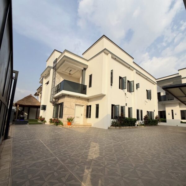 Multi-Unit Investment Property in Gwarinpa Abuja – 4BR Duplex + 2 Terrace Units with BQ