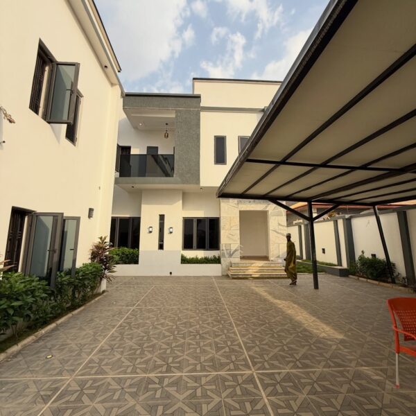 Multi-Unit Investment Property in Gwarinpa Abuja – 4BR Duplex + 2 Terrace Units with BQ