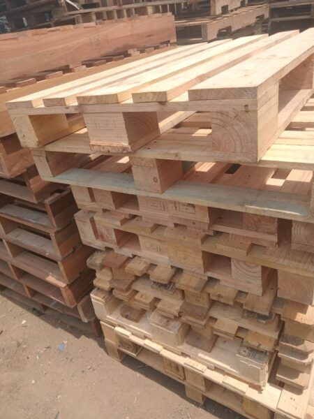 Wooden Shipping Pallets for Sale in Lagos