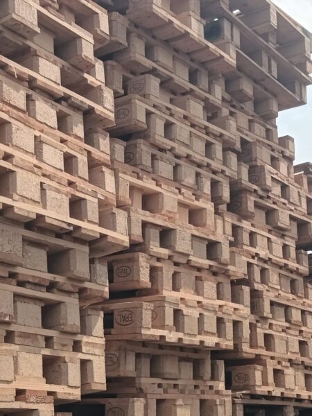 Wooden Shipping Pallets for Sale in Lagos