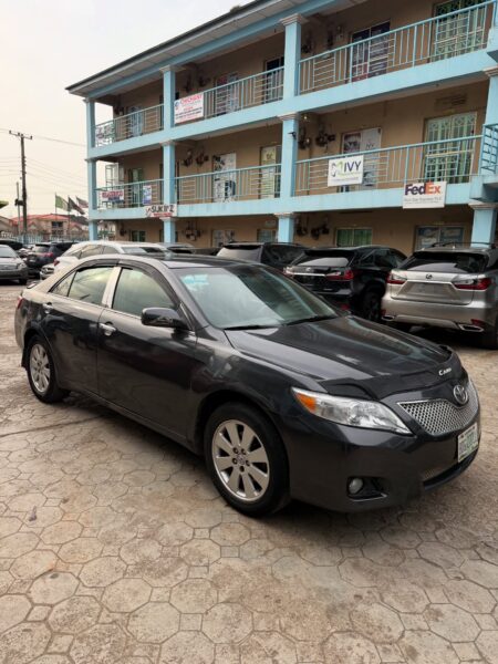 2010 Toyota Camry LE for Sale in Lagos – Clean, Reliable & Affordable