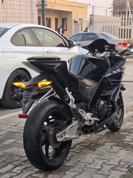 Kawasaki Ninja Blade 400cc Sports Bike for Sale in Lagos