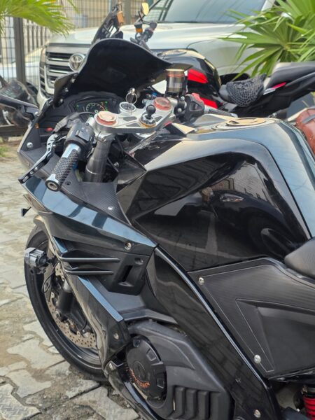 Kawasaki Ninja Blade 400cc Sports Bike for Sale in Lagos