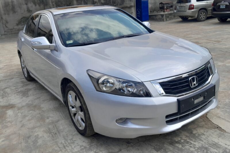 Foreign Used (Tokunbo) 2010 Honda Accord Full Option for Sale in Lagos