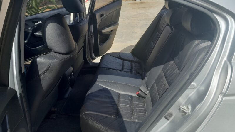 Foreign Used (Tokunbo) 2010 Honda Accord Full Option for Sale in Lagos