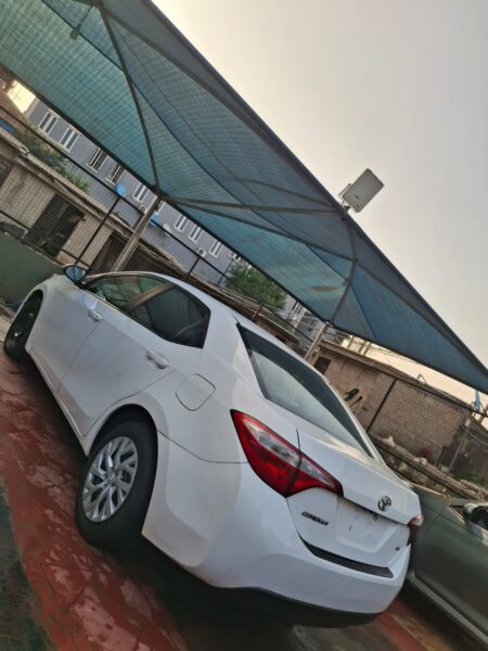 Toyota corolla LE 2015