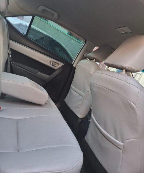 Toyota corolla LE 2015